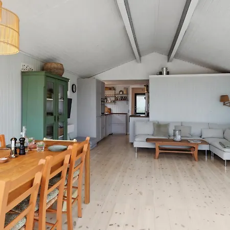 Gorgeous In With Wifi Holiday home